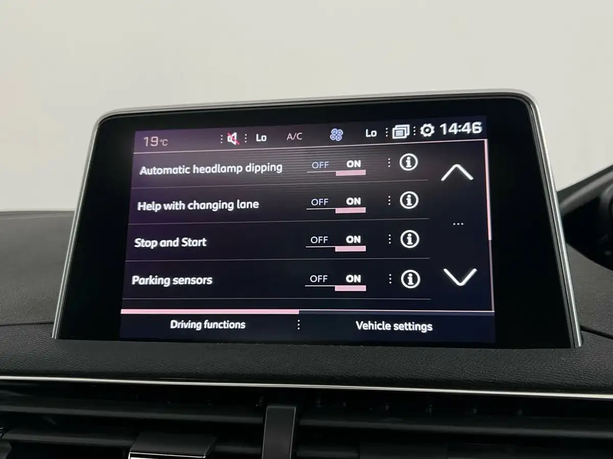 2019-peugeot-3008-suv-12-puretech-gt-line-eat8-big-25