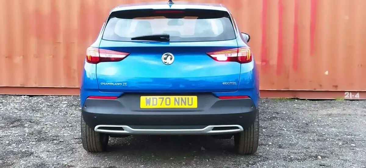 2020-vauxhall-grandland-x-12-elite-nav-big-1