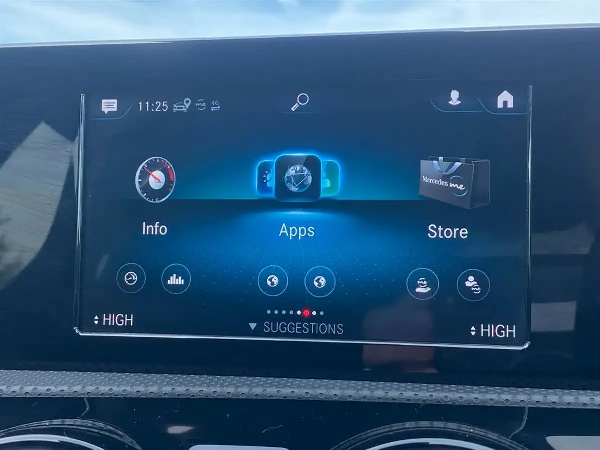 2020-mercedes-benz-a-class-20d-a200d-amg-line-hatchback-5d-big-21