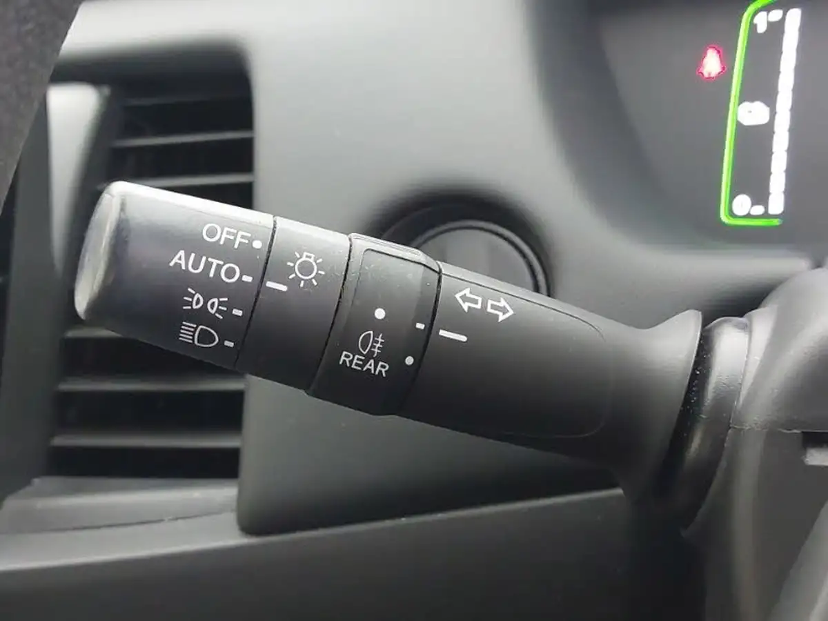 2021-honda-jazz-15-i-mmd-sr-109ps-big-14