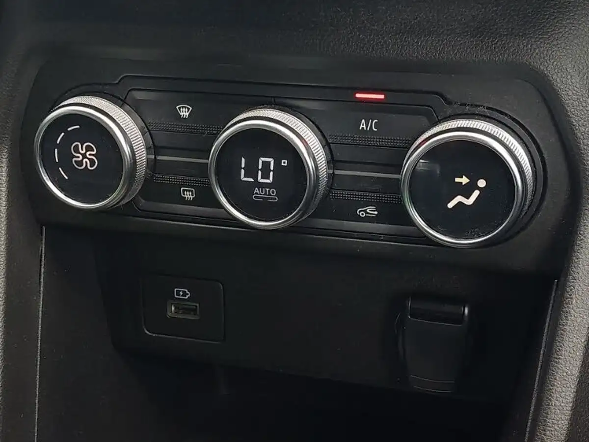 2022-dacia-sandero-stepway-10-tce-prestige-90bhp-big-15