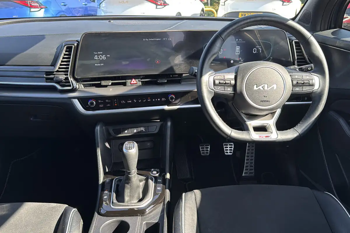 2024-kia-sportage-16-t-gdi-gt-line-157bhp-48v-big-7