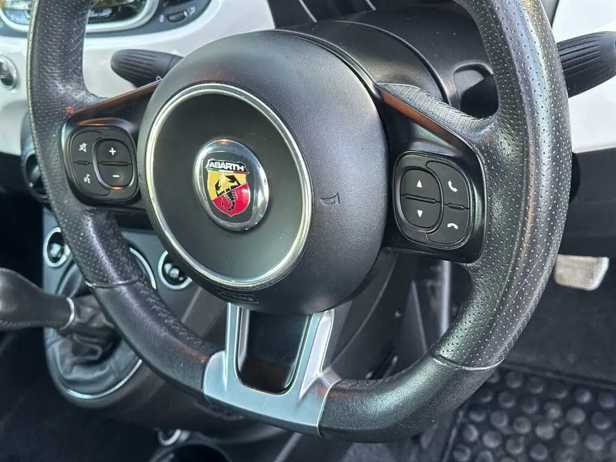2017-abarth-595-14-tjet-big-18