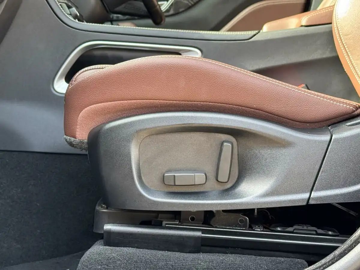 2018-jaguar-f-pace-30-v6-sc-s-big-37