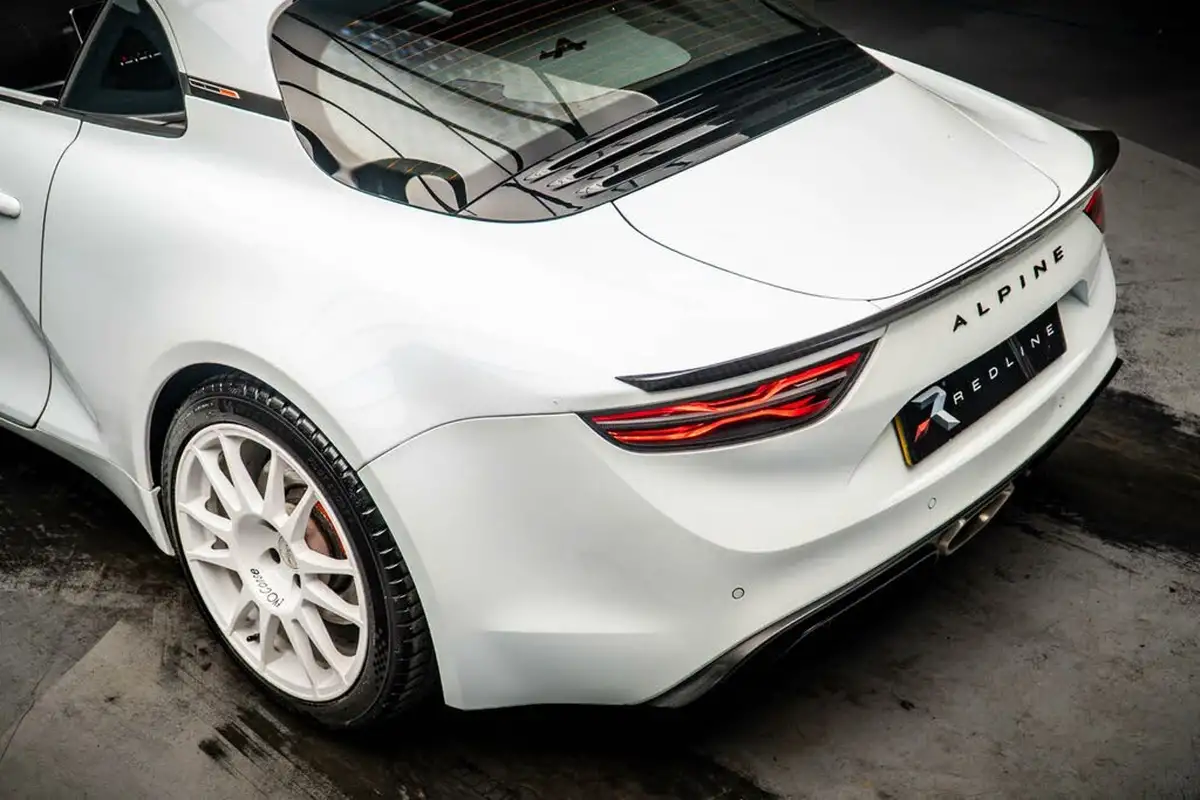 2020-alpine-a110-18-t-s-big-17