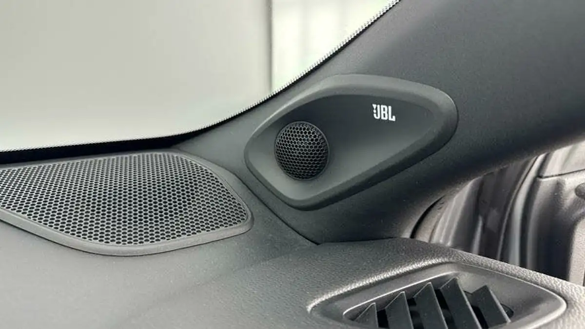 2022-toyota-yaris-15-vvt-i-dynamic-big-13