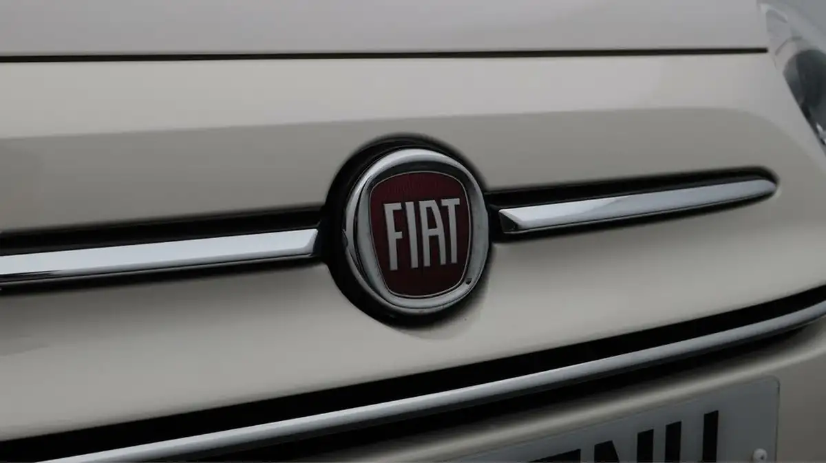 2019-fiat-500-12-lounge-ss-big-20