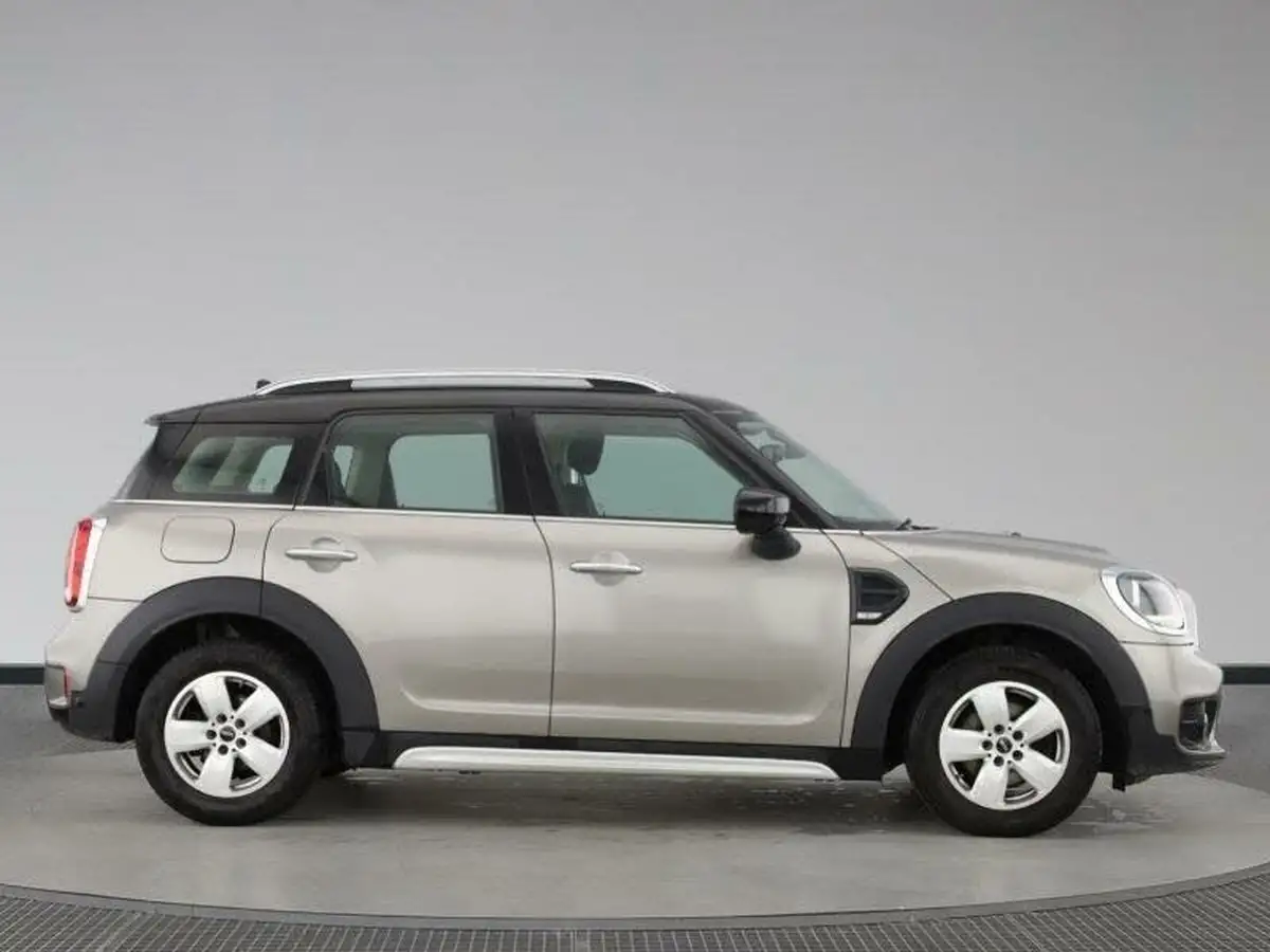 2019-mini-countryman-15-cooper-classic-big-1