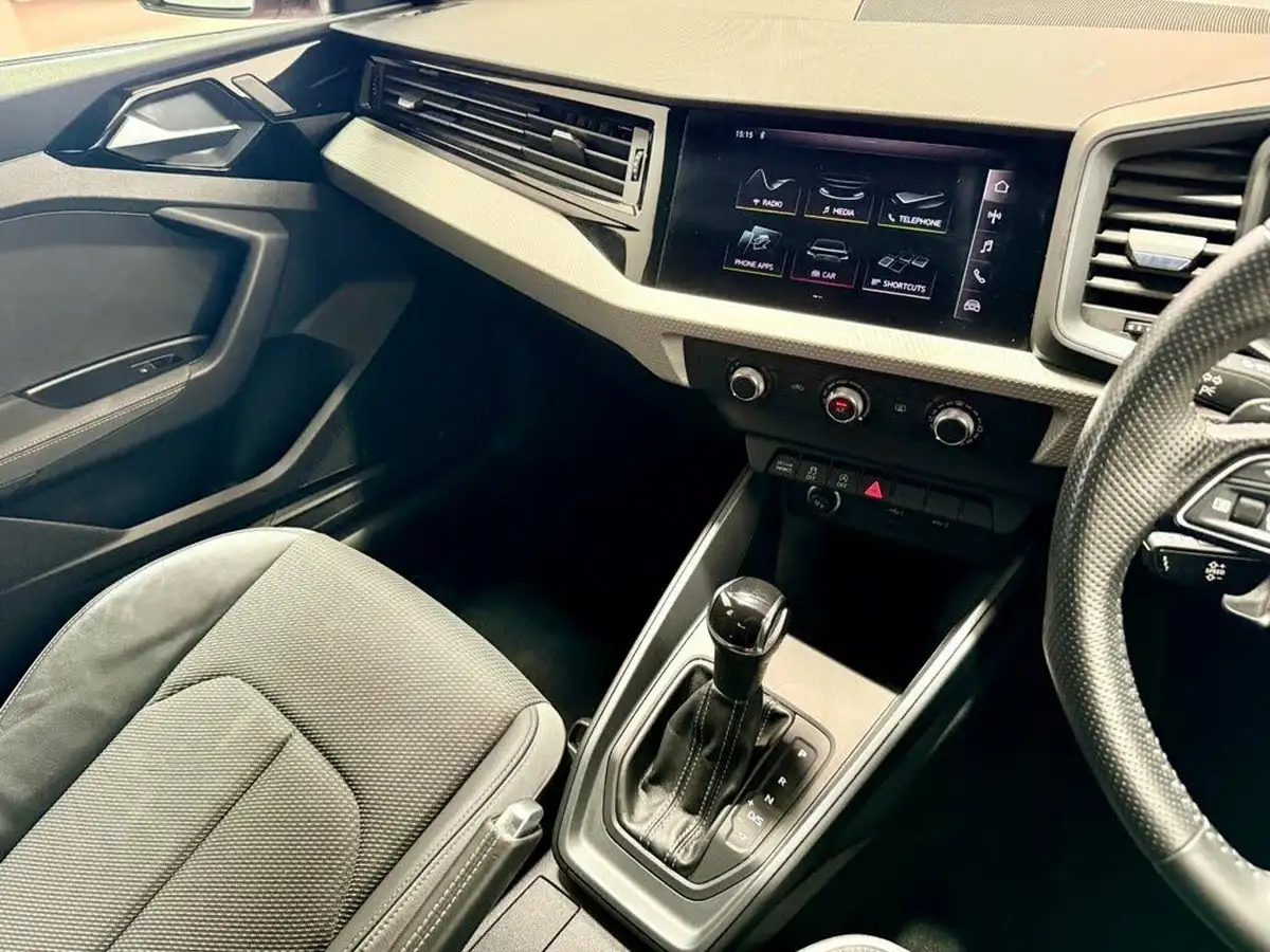 2019-audi-a1-20-40-tfsi-s-line-competition-big-17