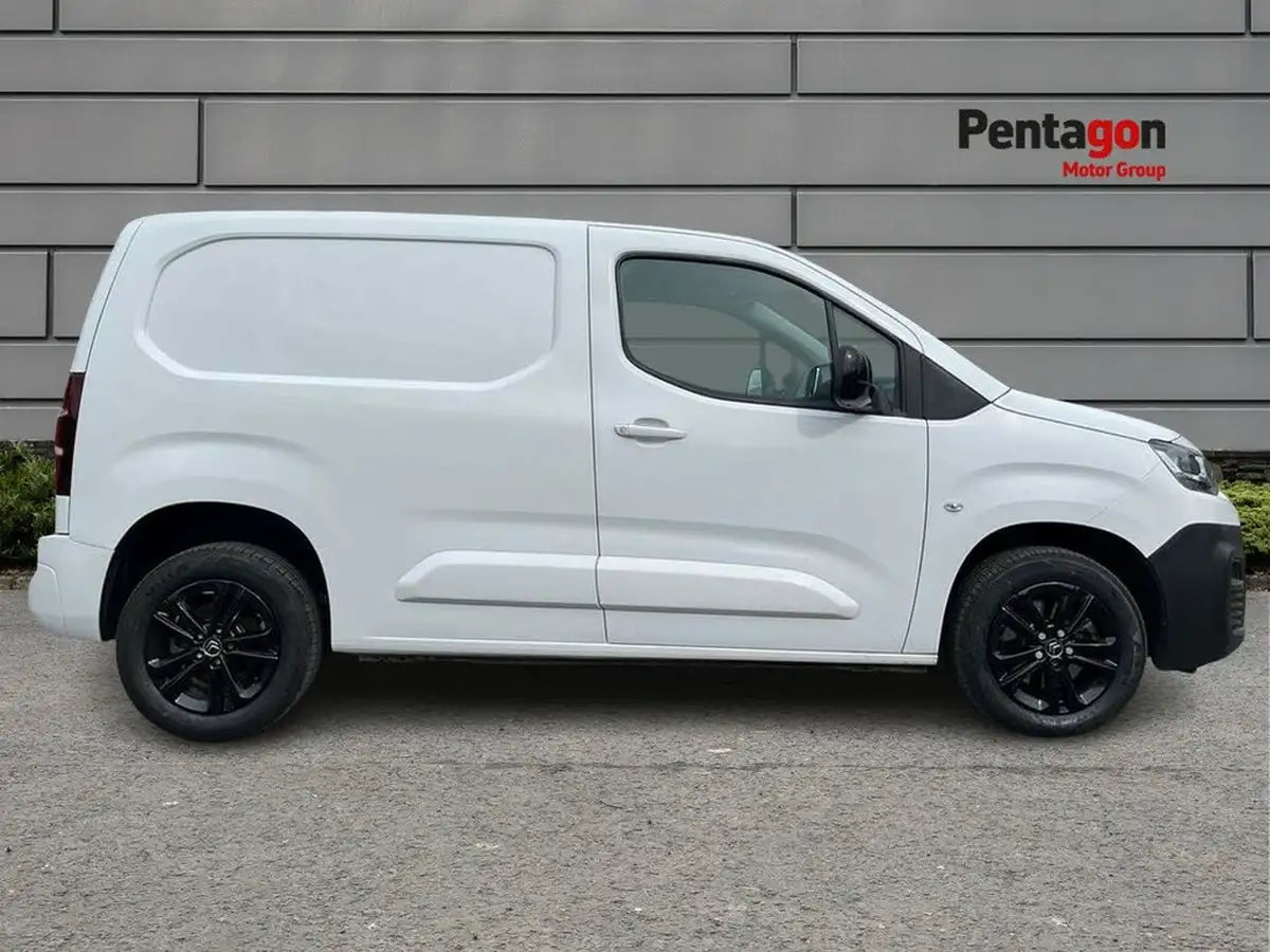 2021-citroen-berlingo-15bluehdi-1000-driver-100pseu6dt-e-ss-big-10