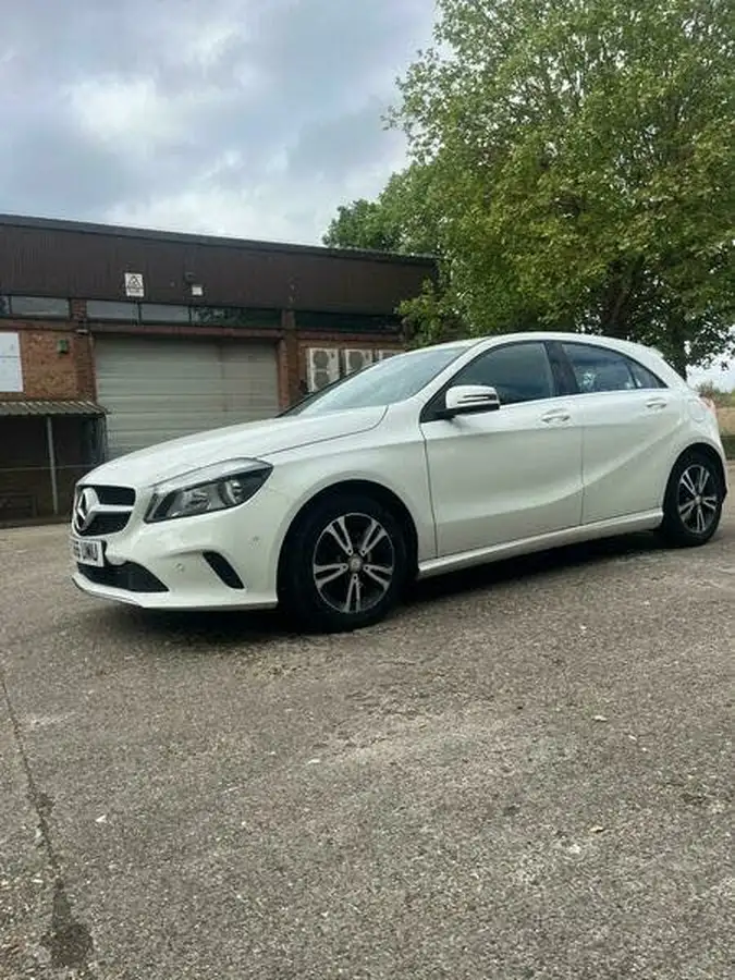 2016-mercedes-benz-a-class-21d-a200d-se-executivess-big-22