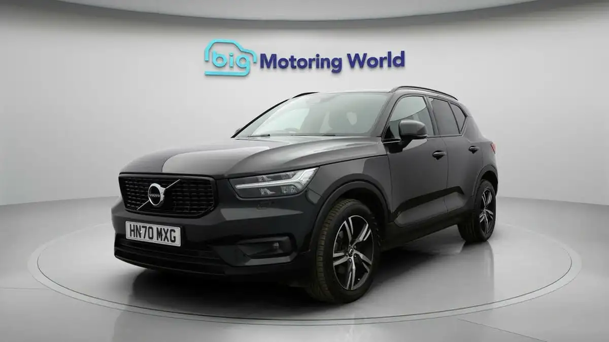 2020-volvo-xc40-15-t3-r-design-big-2