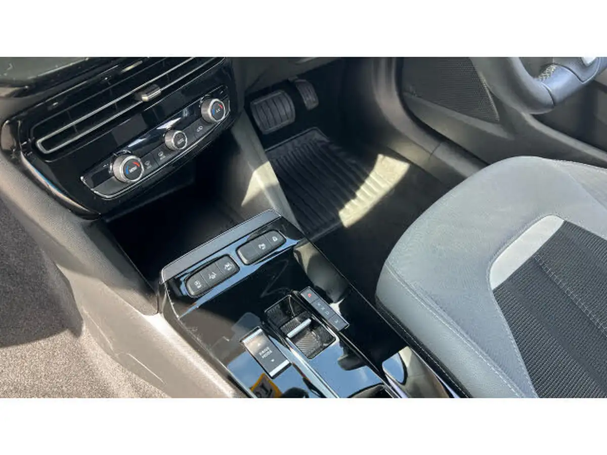 2021-vauxhall-mokka-12-elite-nav-130ps-auto-big-12