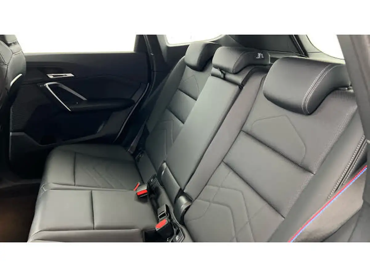 2024-bmw-x1-15-xdrive30e-m-sport-big-11