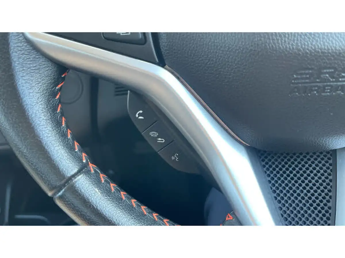 2019-honda-jazz-15-i-vtec-sport-cvt-big-21