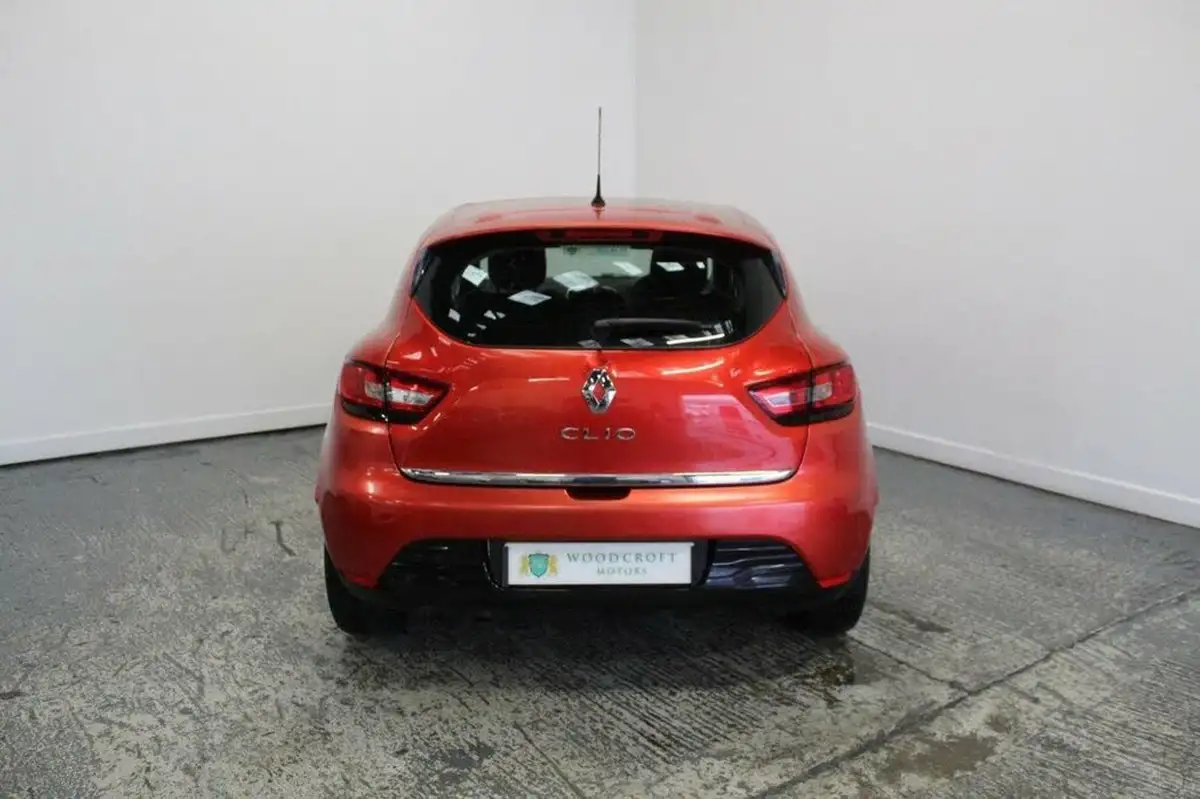 2015-renault-clio-12-dynamique-nav-big-9