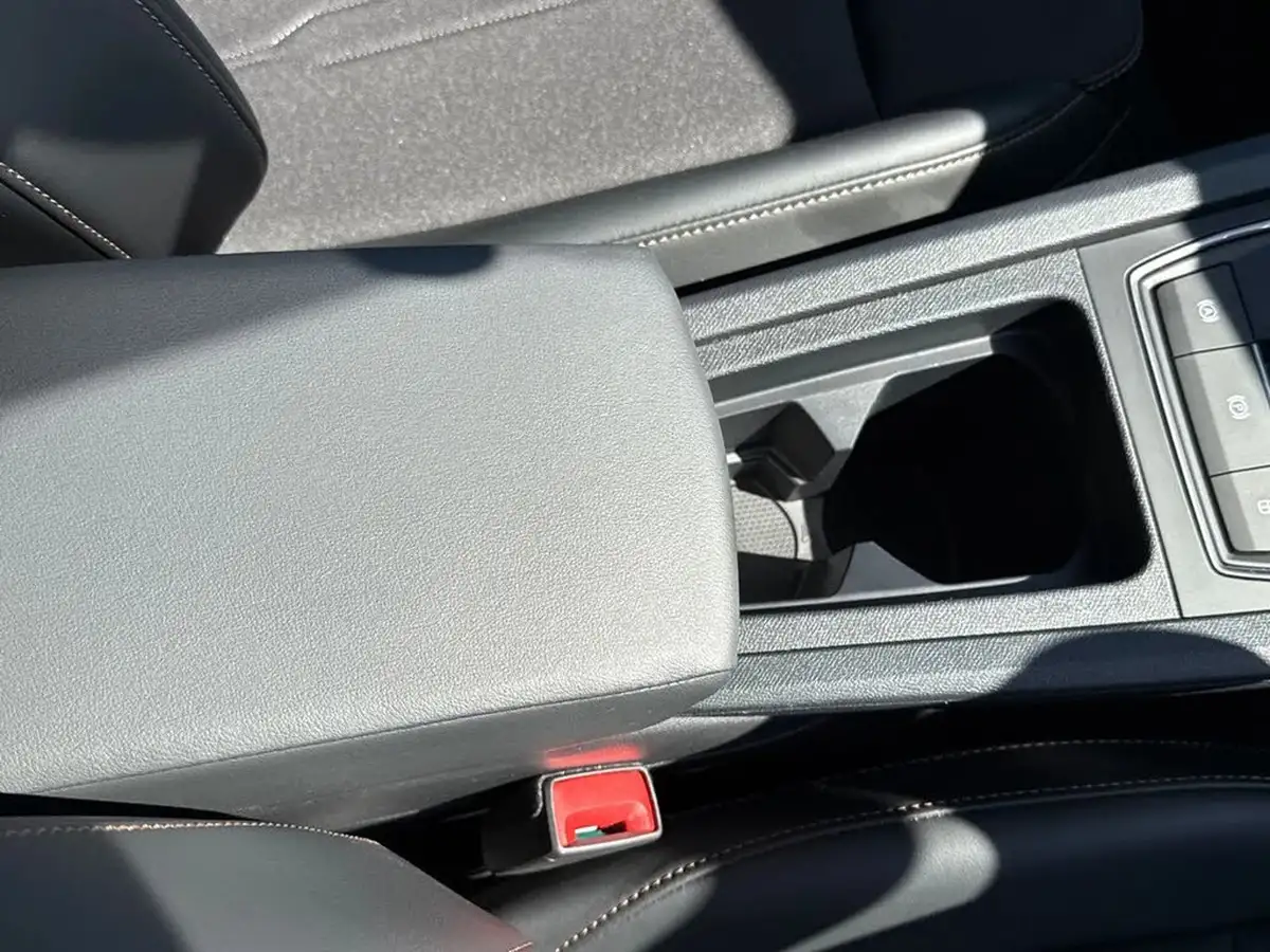 2024-cupra-leon-nf-14-e-hybrid-vz2-design-edition-estate-big-39