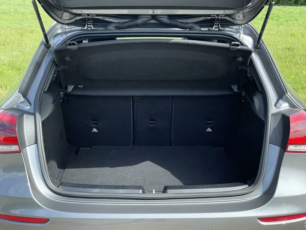 2021-mercedes-benz-a-class-13-a180-sport-executive-edition-hatchback-5d-7g-dct-big-18