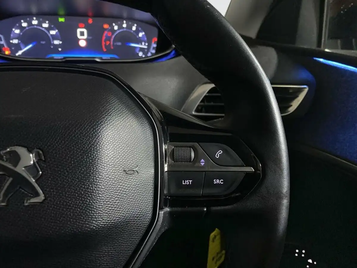 2017-peugeot-3008-suv-12-puretech-allure-big-17