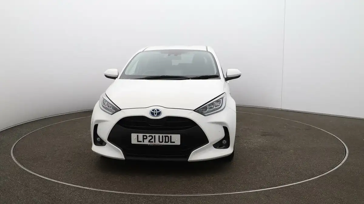 2021-toyota-yaris-15-vvt-i-design-big-33