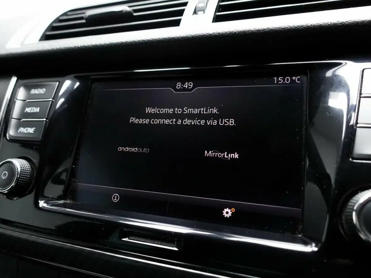 2019-skoda-fabia-10-tsi-monte-carlo-110ps-hatchback-big-2