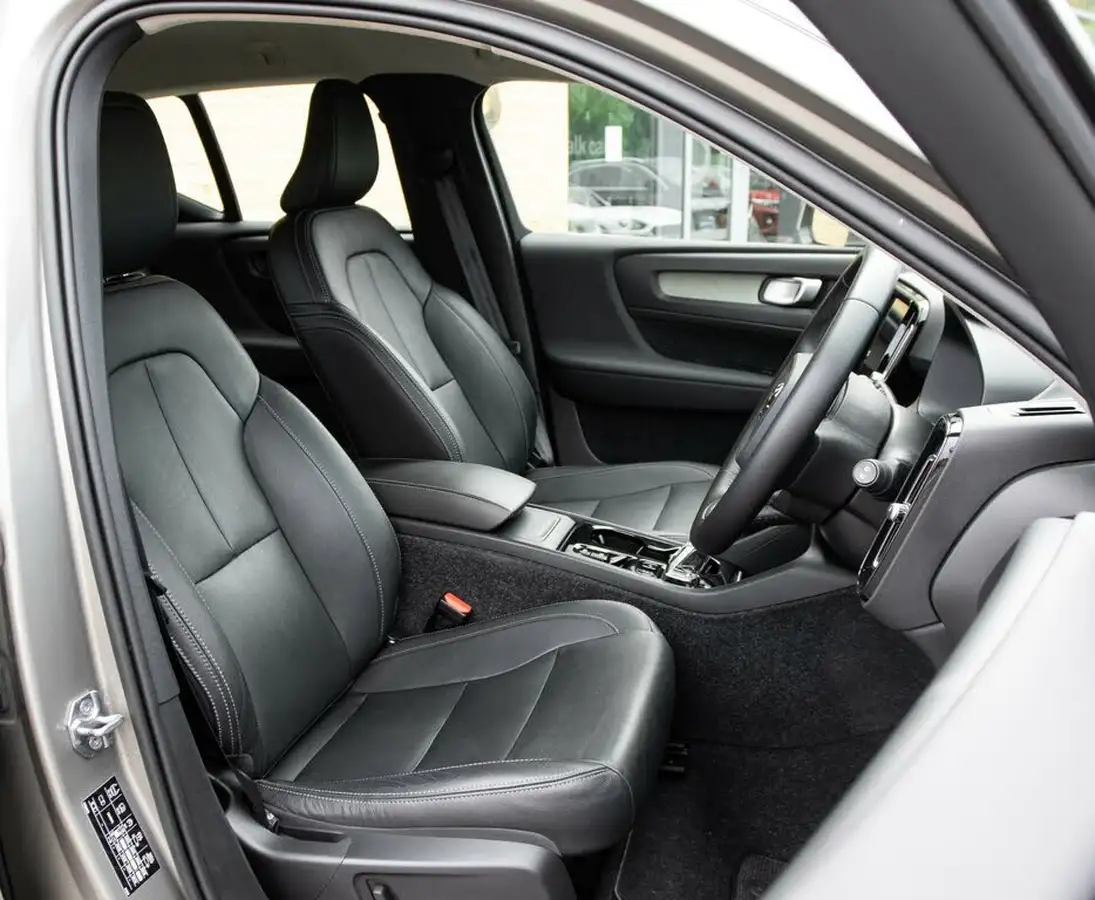 2020-volvo-xc40-15-t3-inscription-geartronic-big-28