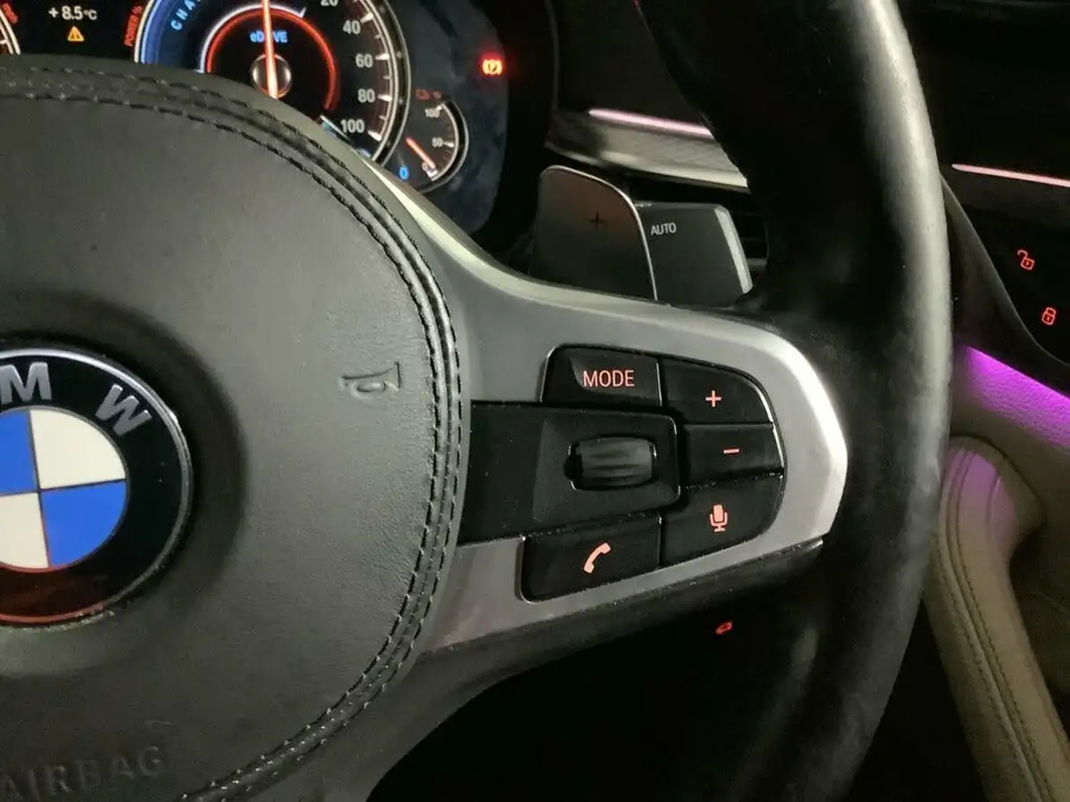 2018-bmw-5-series-20-530e-m-sport-big-17