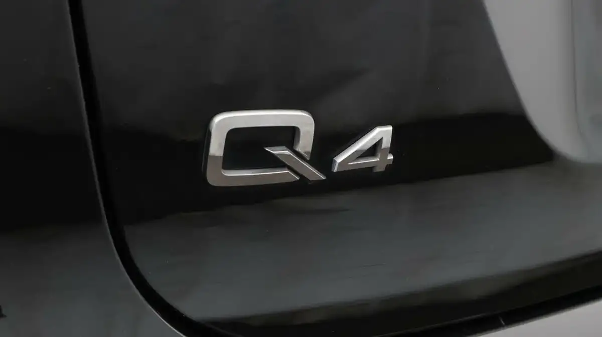 2022-audi-q4-e-tron-40e-s-line-station-wagon-big-21