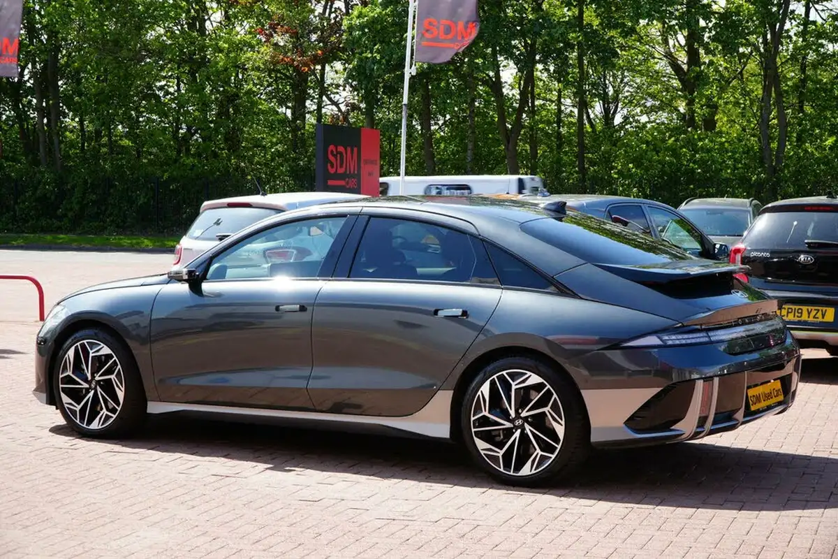 2024-hyundai-ioniq-6-e-ultimate-325ps-dual-motor-awd-big-11