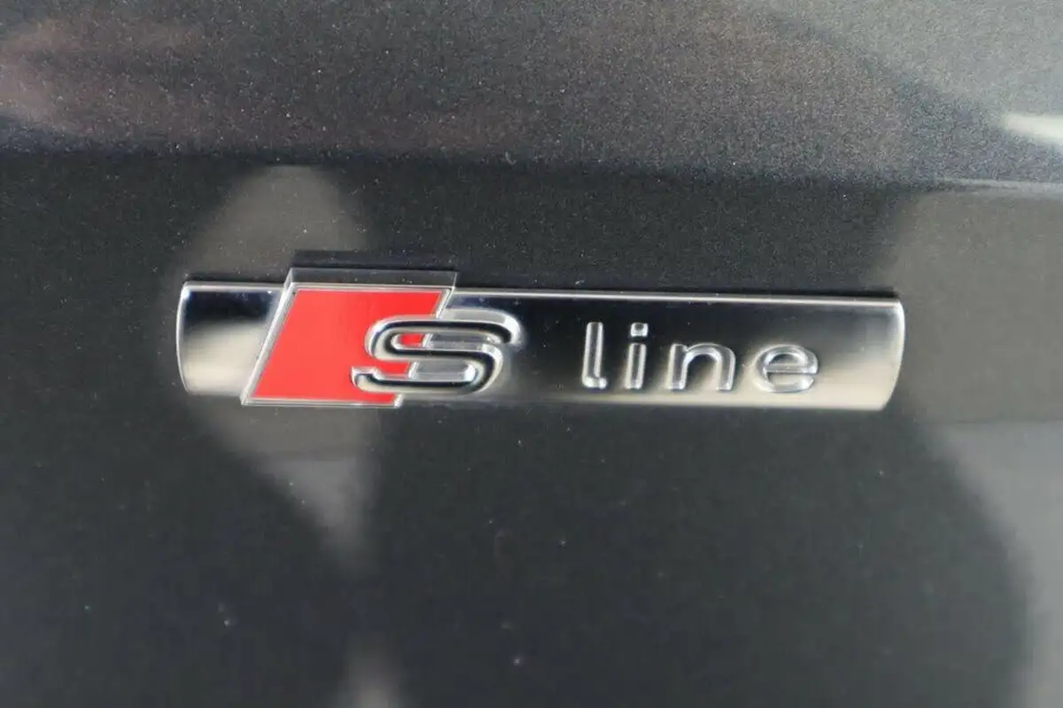 2023-audi-a3-15-35-tfsi-s-line-sportback-5d-big-54