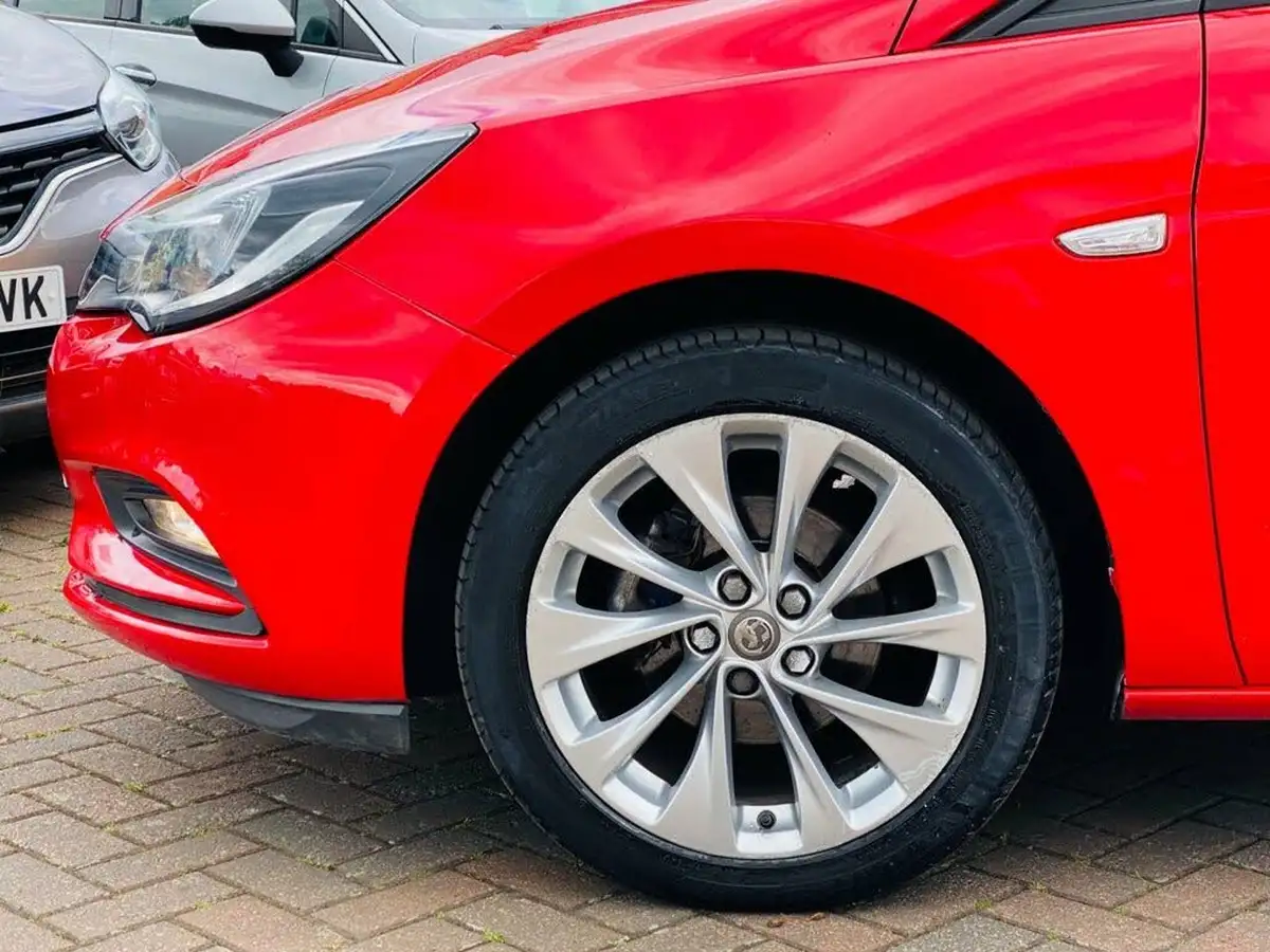 2018-vauxhall-astra-10i-turbo-tech-line-nav-ssecotec-hatchback-big-10