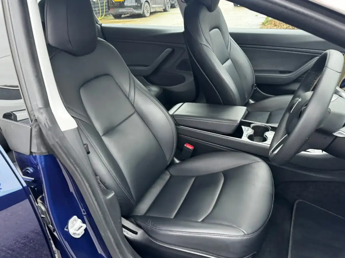 2020-tesla-model-3-e-long-range-big-16