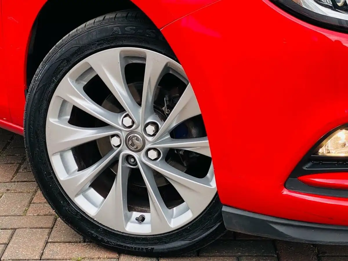 2018-vauxhall-astra-10i-turbo-tech-line-nav-ssecotec-hatchback-big-37