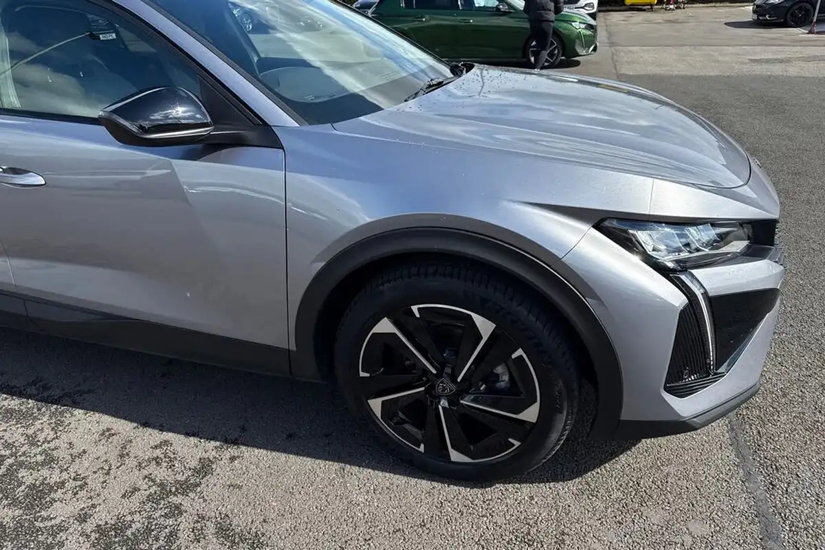 2023-peugeot-408-12-puretech-allure-premium-big-36