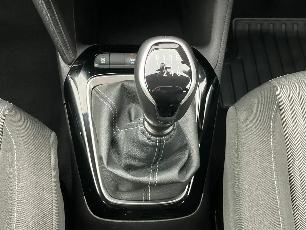 2021-vauxhall-corsa-12-turbo-se-edition-big-32
