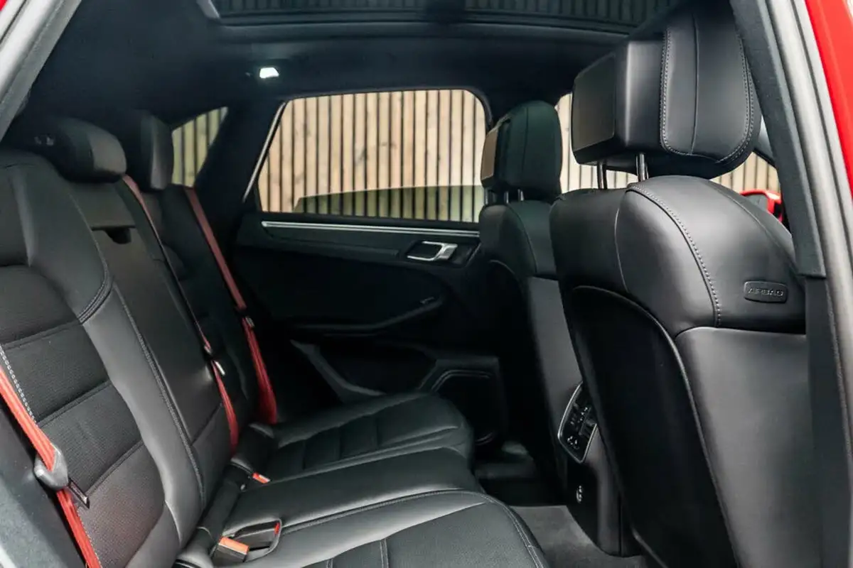 2021-porsche-macan-29-v6-gts-440ps-big-38