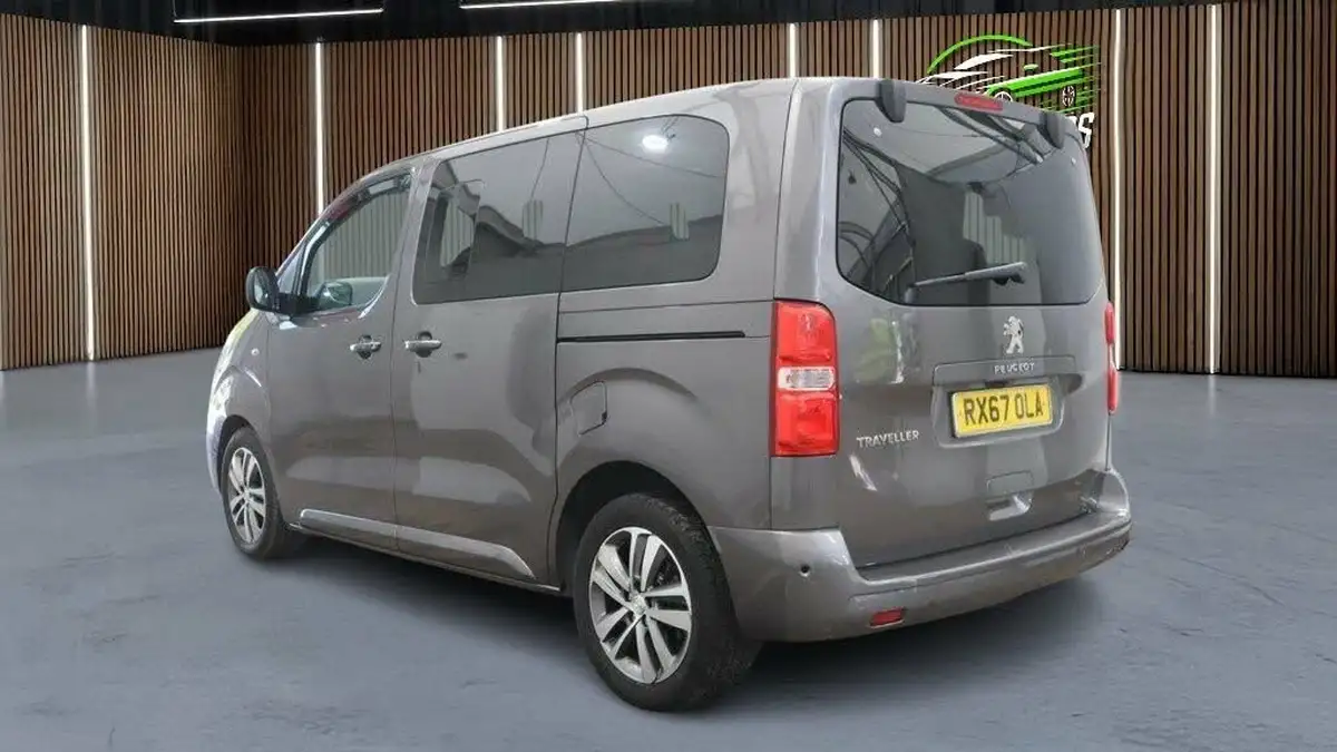 2017-peugeot-traveller-20-bluehdi-allure-180ps-compactss-eat6-big-2
