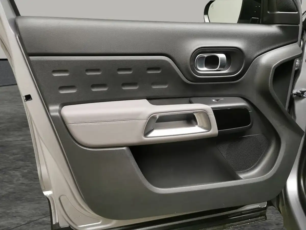 2019-citroen-c5-aircross-15bluehdi-feel-eat8-big-26