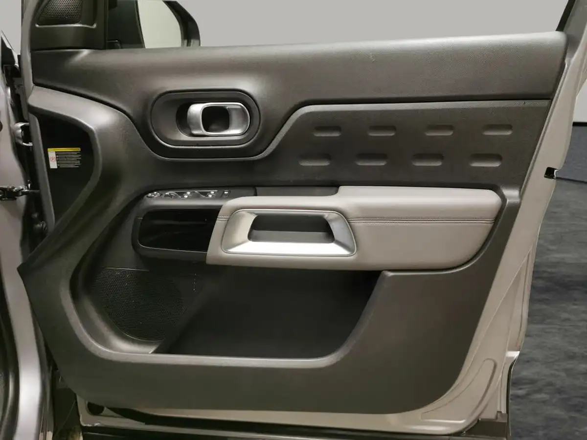 2019-citroen-c5-aircross-15bluehdi-feel-eat8-big-29
