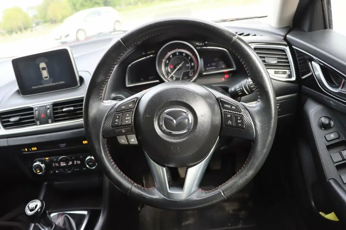 2015-mazda-mazda3-20-sport-nav-120ps-hatchback-5d-big-15