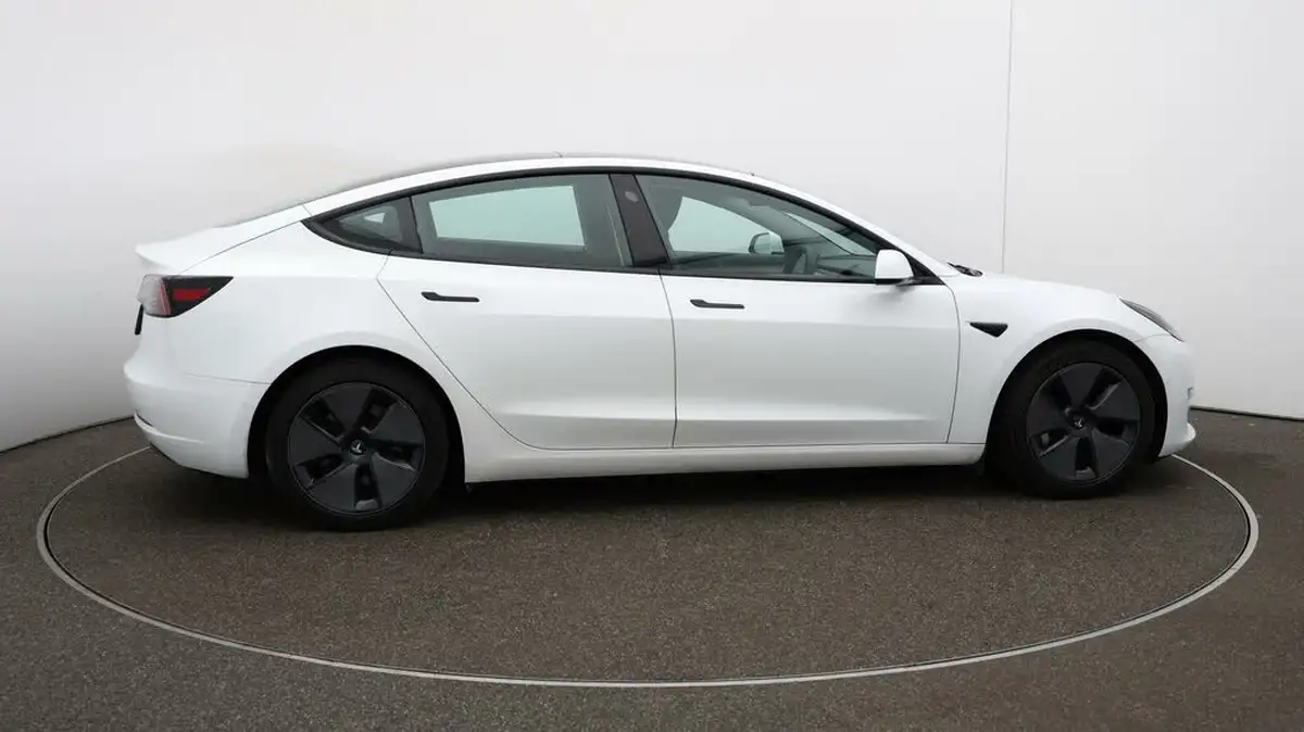 2021-tesla-model-3-e-long-range-4x4-big-42