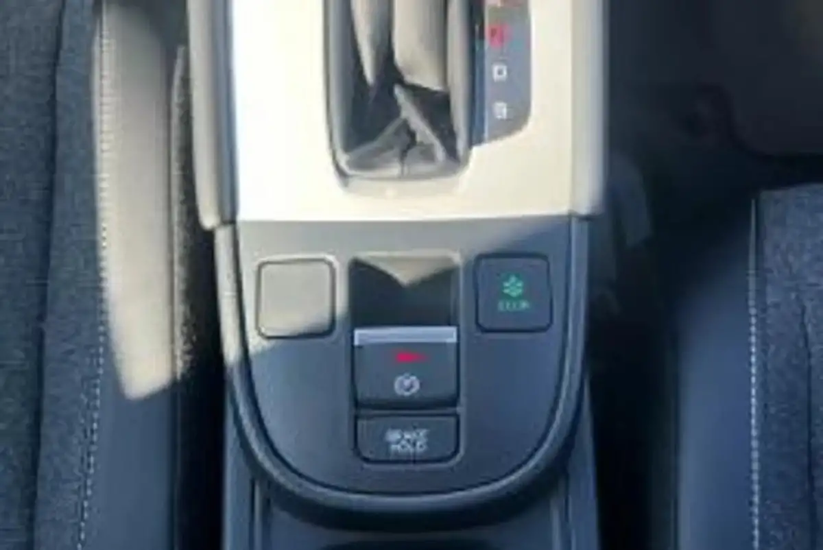 2024-honda-jazz-15-i-mmd-advance-big-19