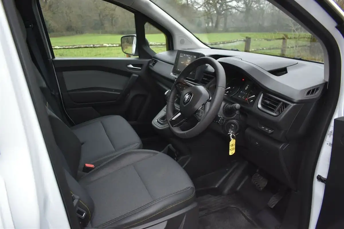 2024-renault-kangoo-e-ll21-e-tech-advance-rc-panel-big-9
