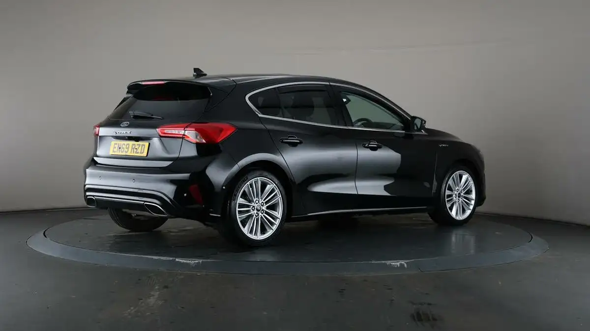 2020-ford-focus-15-vignale-hatchback-big-56
