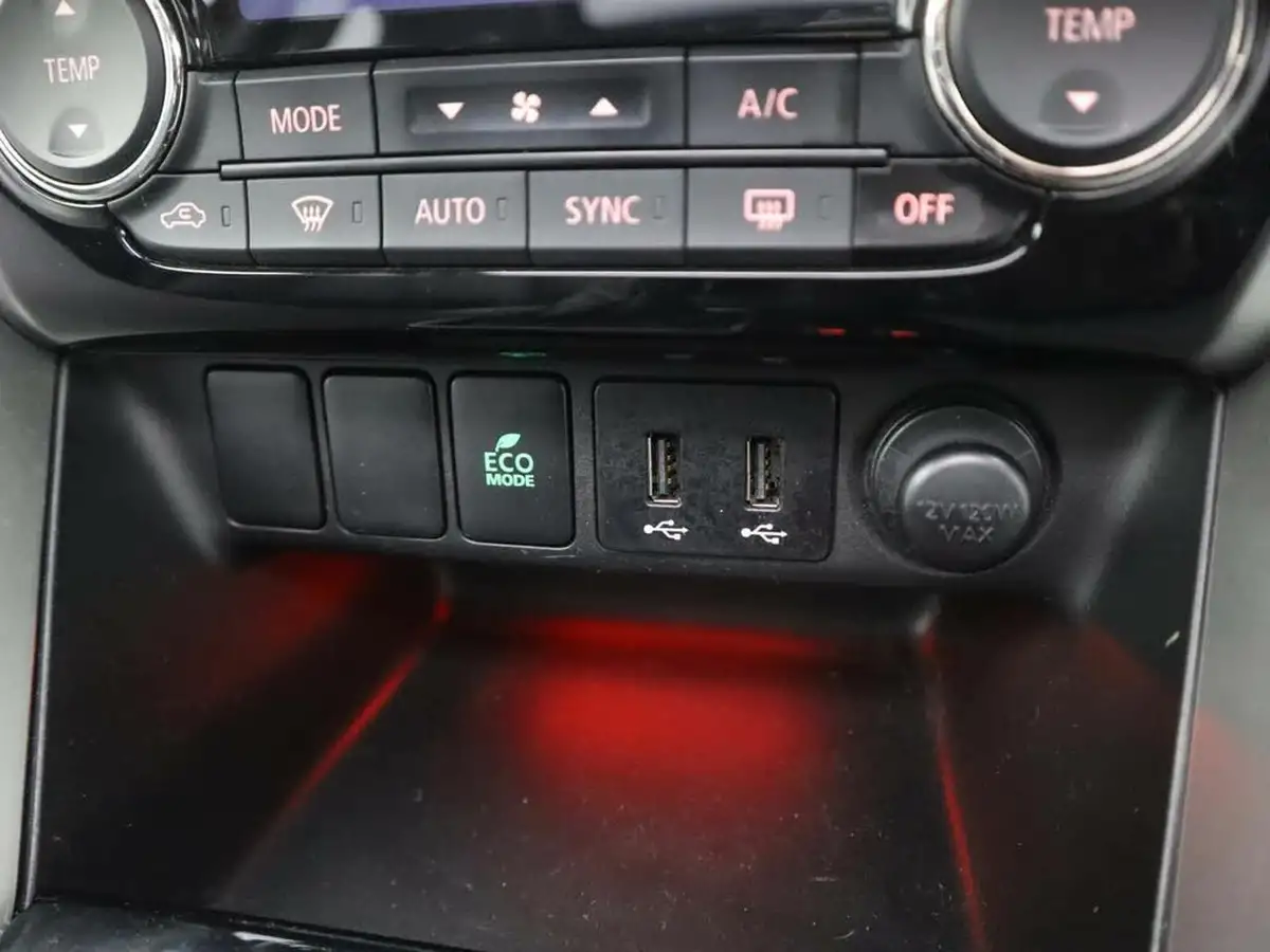 2018-mitsubishi-eclipse-cross-15-first-edition-big-19