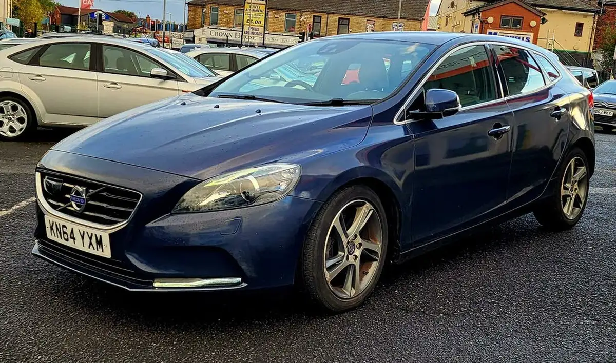 2014-volvo-v40-16td-d2-se-lux-powershift-big-6