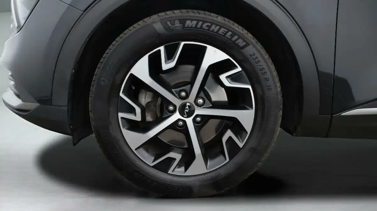 2023-kia-sportage-16-t-gdi-3-148bhp-big-18