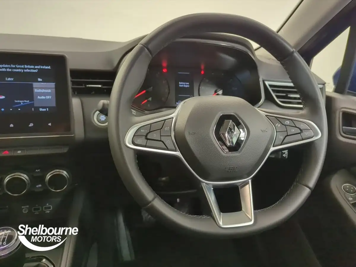 2022-renault-clio-10-tce-iconic-edition-big-17