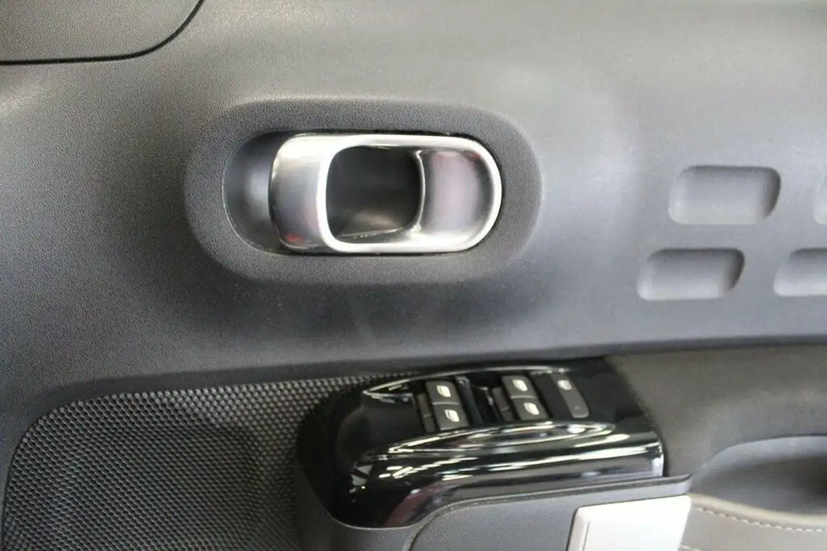 2017-citroen-c3-12-puretech-feel-82ps-big-35