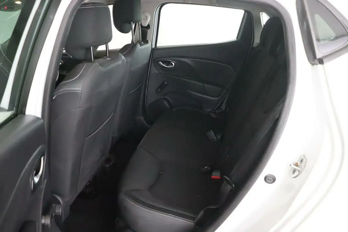 2019-renault-clio-09-tce-play-90ps-big-11